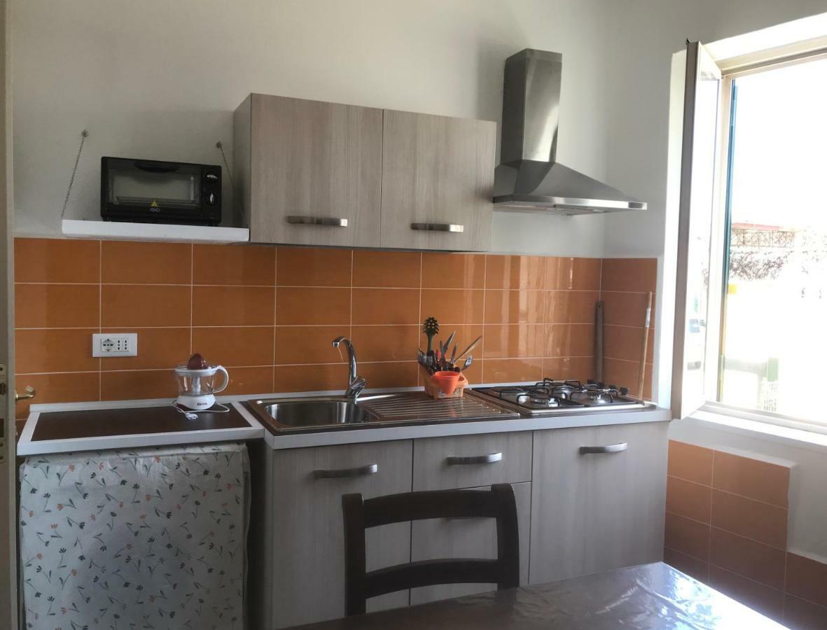 Casette Sul Porto Ischia Bagian luar foto