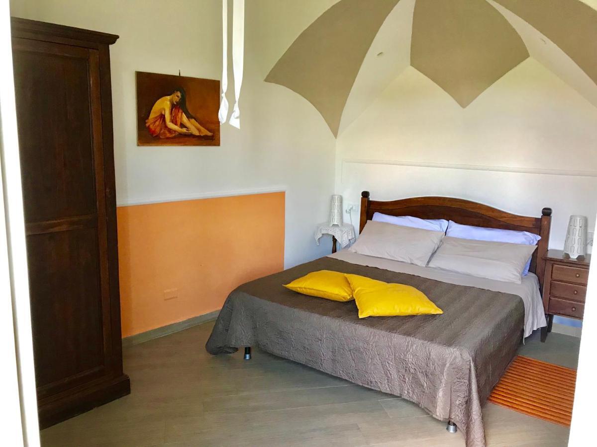 Casette Sul Porto Ischia Bagian luar foto